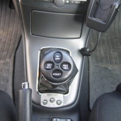 Montaż tempomatu Toytota Avensis